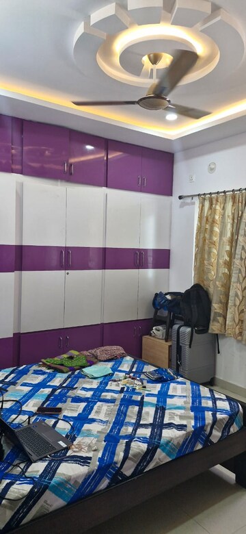 Master Bedroom in 3 BHK Builder Floor at Kondapur – for Rent