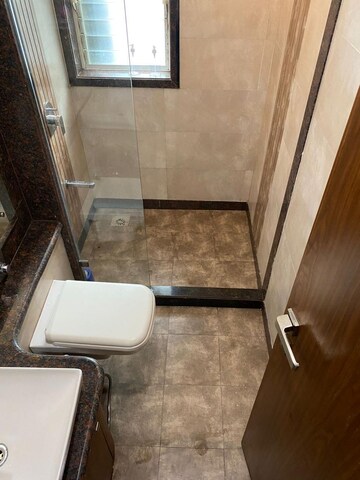 Furnished Amenities in 2 BHK Apartment at Rizvi Utopia, Kalina – for Rent