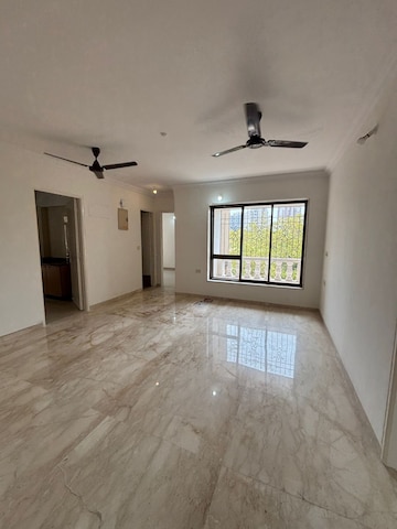 Room in 2 BHK Apartment at Om Sai CHS Chembur, Chembur – for Rent