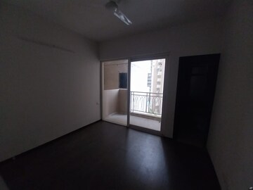 Room in 2 BHK Apartment at Mahagun Mywoods, Sector 16c Greater Noida – for Rent