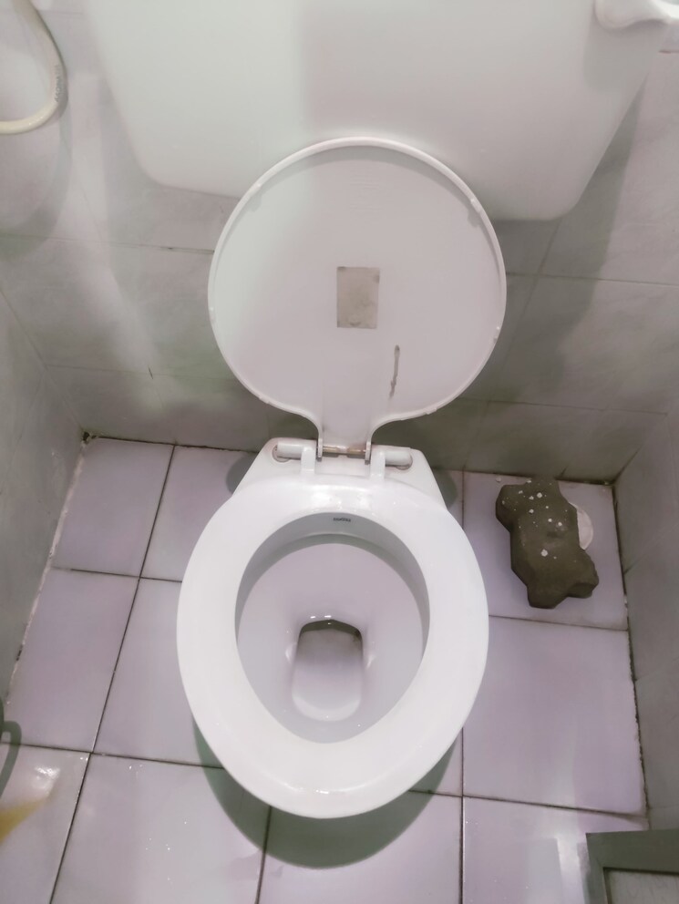 Bathroom, kalina-vihar-darshan-chs 2 Bedroom 750 Sq.Ft. Apartment In Kalina Mumbai 8833842