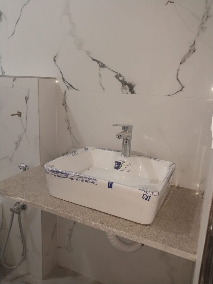 Bathroom, jahaz-apartments 2 Bedroom 900 Sq.Ft. Apartment In Paschim Vihar Delhi 8833857