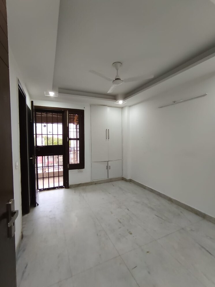 Room, triveni-apartments-cghs 3.5 Bedroom 1450 Sq.Ft. Apartment In Paschim Vihar Delhi 8833861