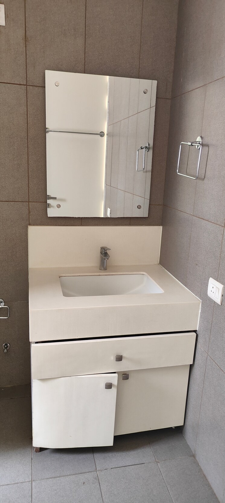 Bathroom, ireo-skyon 3 Bedroom 2045 Sq.Ft. Apartment In Sector 60 Gurgaon 8833863