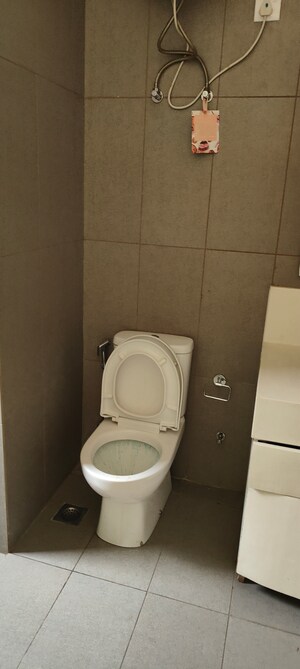 Bathroom in 3 BHK Apartment at Ireo Skyon, Sector 60 – for Sale