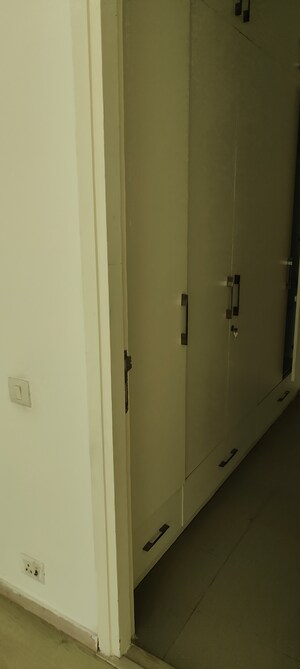 Bathroom in 3 BHK Apartment at Ireo Skyon, Sector 60 – for Sale