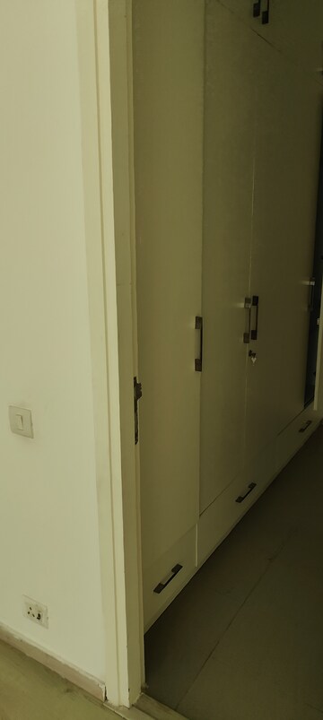 Bathroom in 3 BHK Apartment at Ireo Skyon, Sector 60 – for Sale
