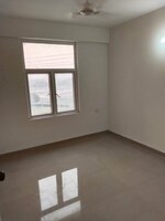 2 BHK + Servant Room 900 Sq.Ft. Apartment in Zara Rossa