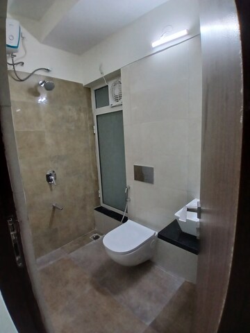 Furnished Amenities in 1 BHK Apartment at Omkar Signet, Malad East – for Rent