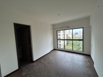 Master Bedroom in 3 BHK Apartment at Rajesh Raj Infinia, Malad West – for Rent