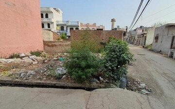 Plot For Sale in Sector 92