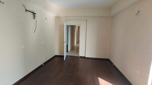 Room in 2 BHK Apartment at Paras Dews, Sector 106 – for Rent