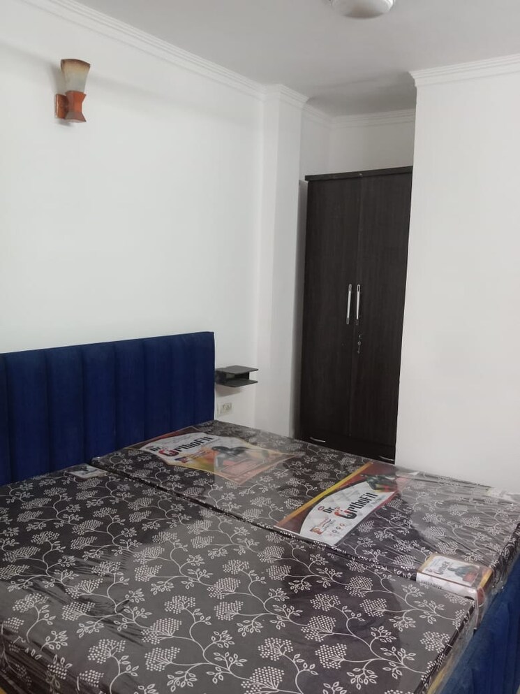 Bedroom, sushant lok i 1 RK 500 Sq.Ft. Builder Floor In Sushant Lok I Gurgaon 8833894