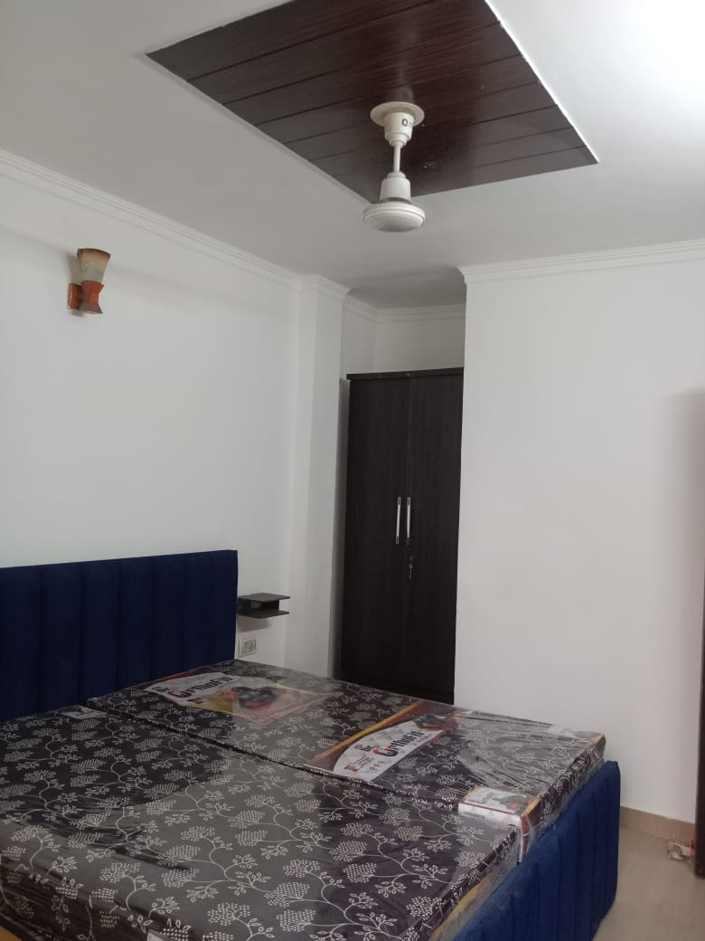 1 RkBuilder Floor For Rent in Sushant Lok I