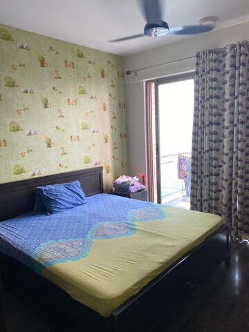 Bedroom in 4 BHK Builder Floor at Auram Floor, South City 2 – for Rent