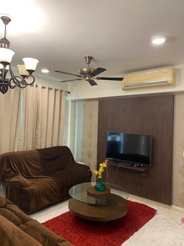 Living Room in 4 BHK Builder Floor at Auram Floor, South City 2 – for Rent