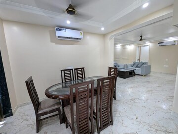 Gym in 3 BHK Builder Floor at Sector 51 – for Rent