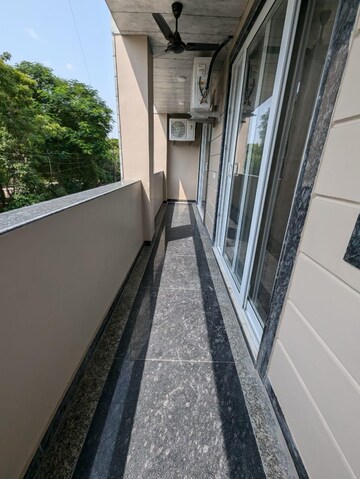 Balcony in 3 BHK Builder Floor at Sector 51 – for Rent