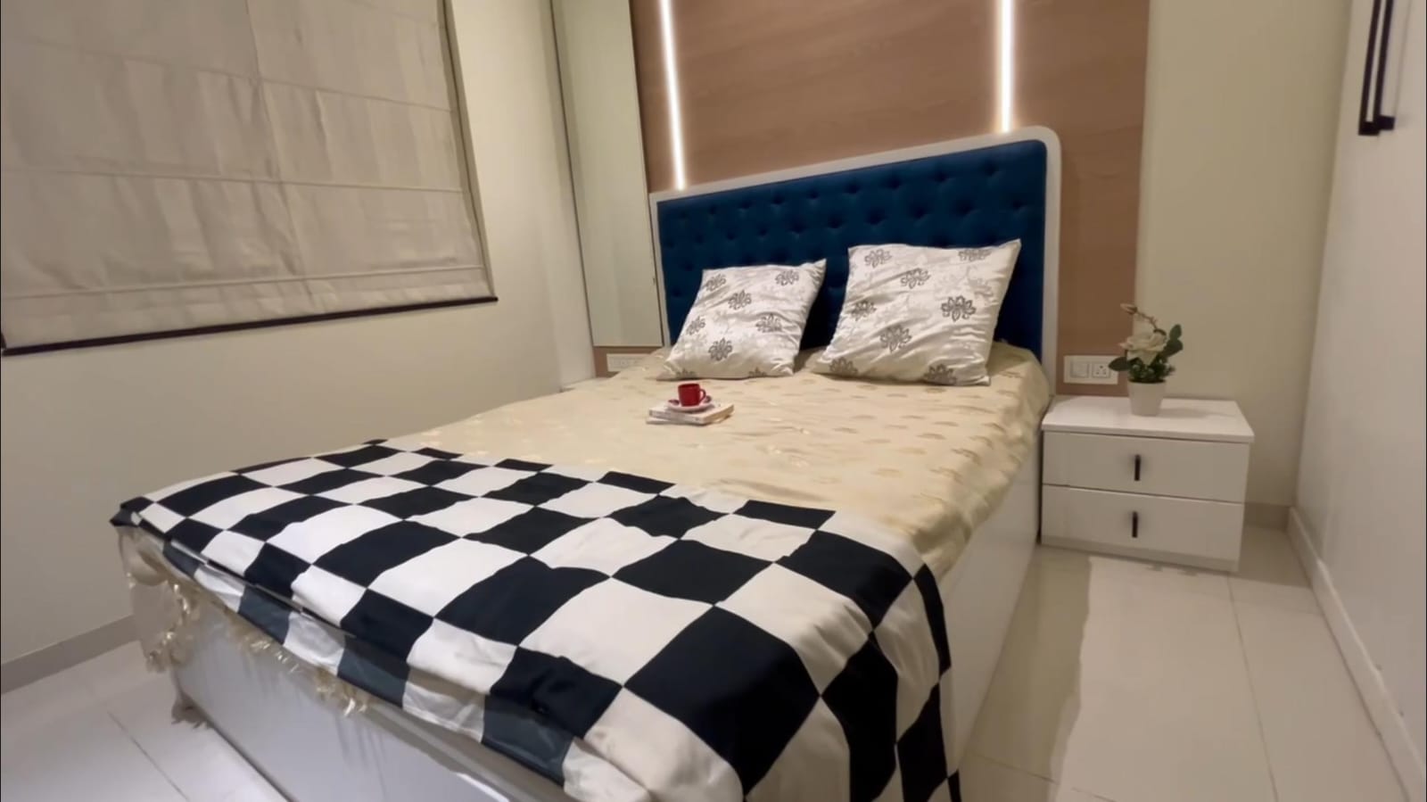 2 BHK + Extra Room Apartment For Rent in Ganga Legend