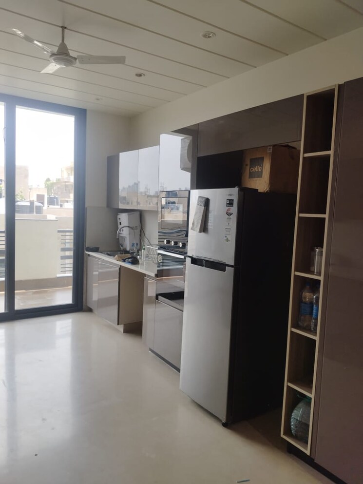 Kitchen, auram-floor 3 Bedroom 2300 Sq.Ft. Builder Floor In South City 2 Gurgaon 8833939