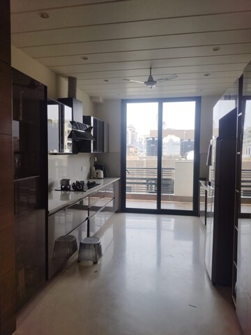 Kitchen in 3 BHK Builder Floor at Auram Floor, South City 2 – for Rent