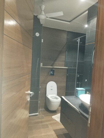 Bathroom in 3 BHK Builder Floor at Auram Floor, South City 2 – for Rent