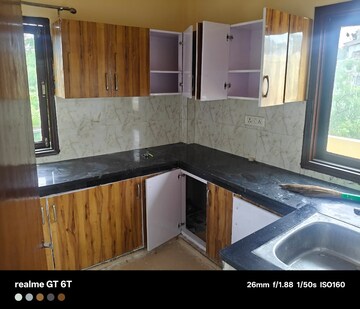 Kitchen in 2 BHK Builder Floor at Mayur Vihar Phase 1 – for Rent