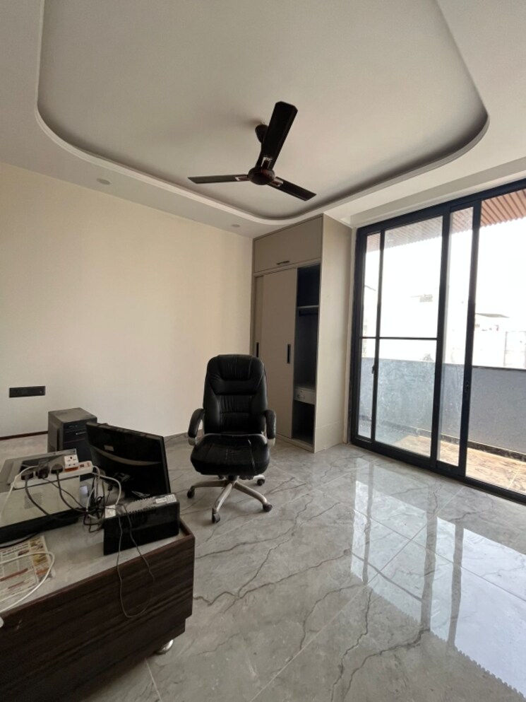 Gym, uppal-southend 4 Bedroom 2650 Sq.Ft. Builder Floor In Sector 49 Gurgaon 8834039