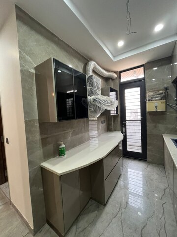 Kitchen in 4 BHK Builder Floor at Uppal Southend, Sector 49 – for Rent