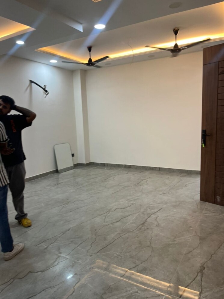 Room, uppal-southend 4 Bedroom 2650 Sq.Ft. Builder Floor In Sector 49 Gurgaon 8834039