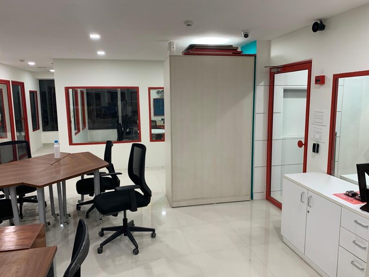 Team Area, bonanza Commercial Office Space 1120 Sq.Ft. In Andheri East Mumbai 8834077