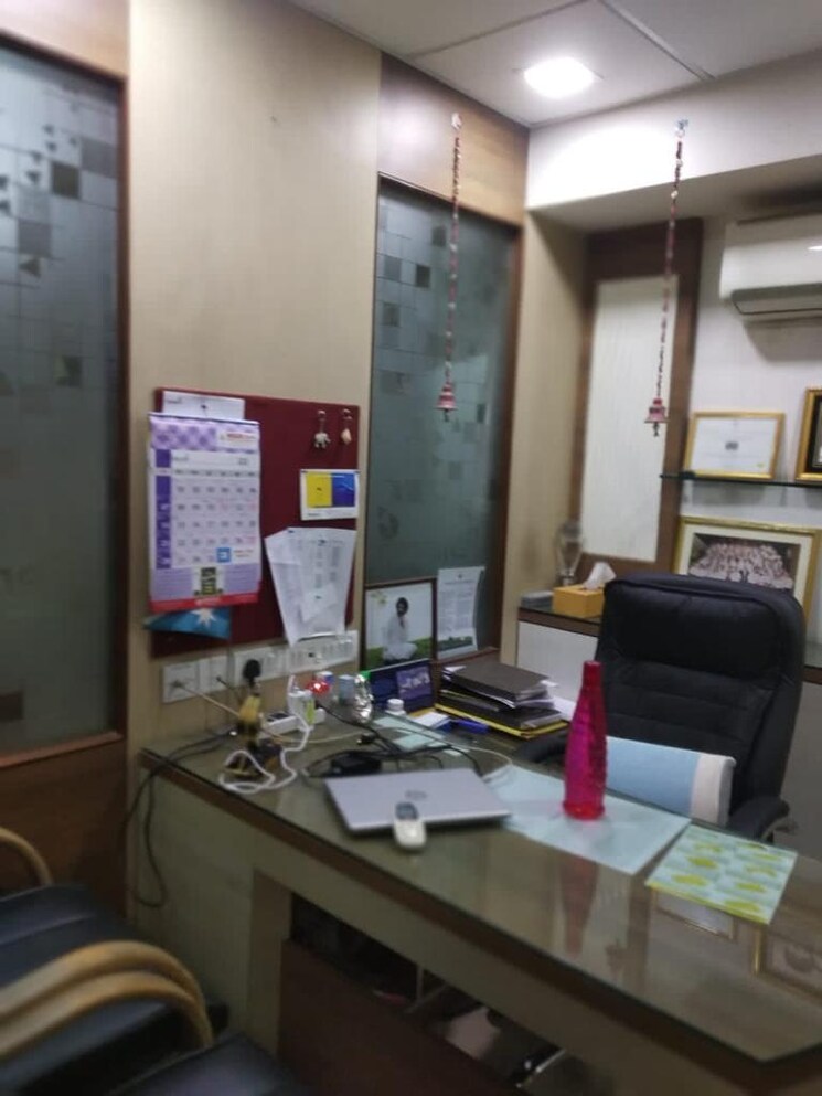 Team Area, bonanza Commercial Office Space 1120 Sq.Ft. In Andheri East Mumbai 8834077