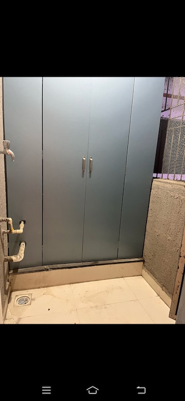 Furnished Amenities in 2 BHK Apartment at Dosti Vihar, Samata Nagar – for Rent