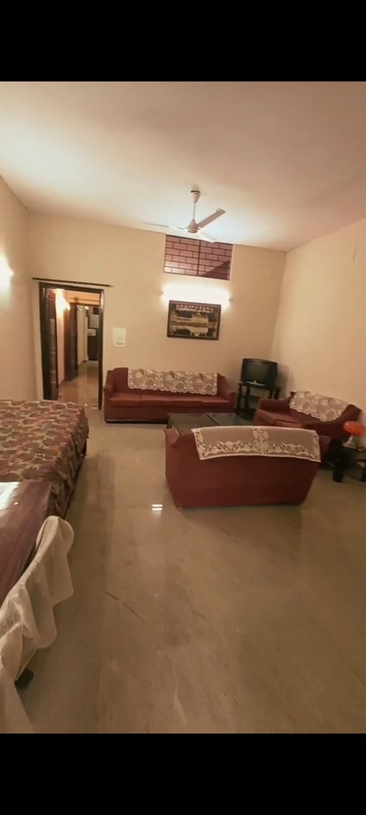 Living Room, lajpat nagar i 2 Bedroom 900 Sq.Ft. Builder Floor In Lajpat Nagar I Delhi 8834181