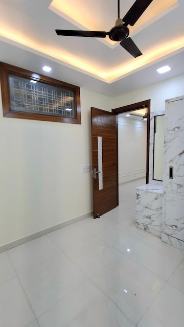 Bedroom in 6+ BHK Independent House at Niti Khand – for Sale