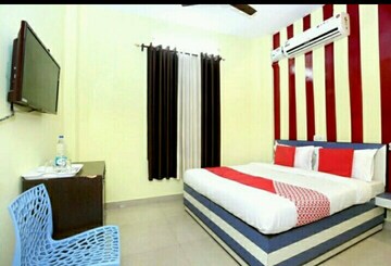 Bedroom in 6+ BHK Penthouse at Ambala Highway – for Rent