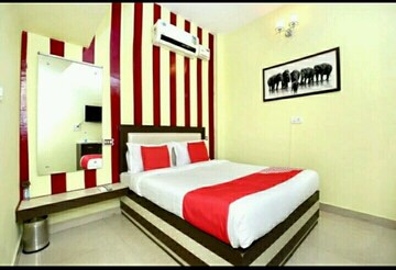 Bedroom in 6+ BHK Penthouse at Ambala Highway – for Rent