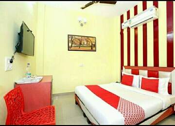Bedroom in 6+ BHK Penthouse at Ambala Highway – for Rent