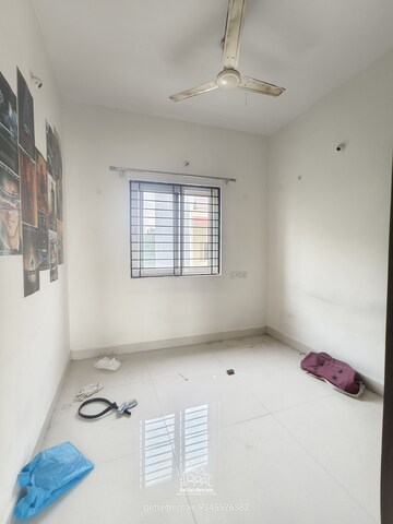 Room in 2 BHK Builder Floor at Kasavanahalli – for Rent