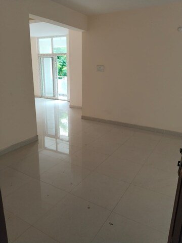 Room in 3 BHK Apartment at Kothapet – for Sale