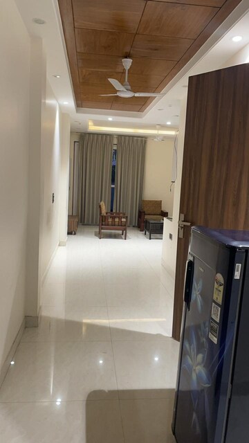 Furnished Amenities in 1 BHK Builder Floor at Lajpat Nagar I – for Rent