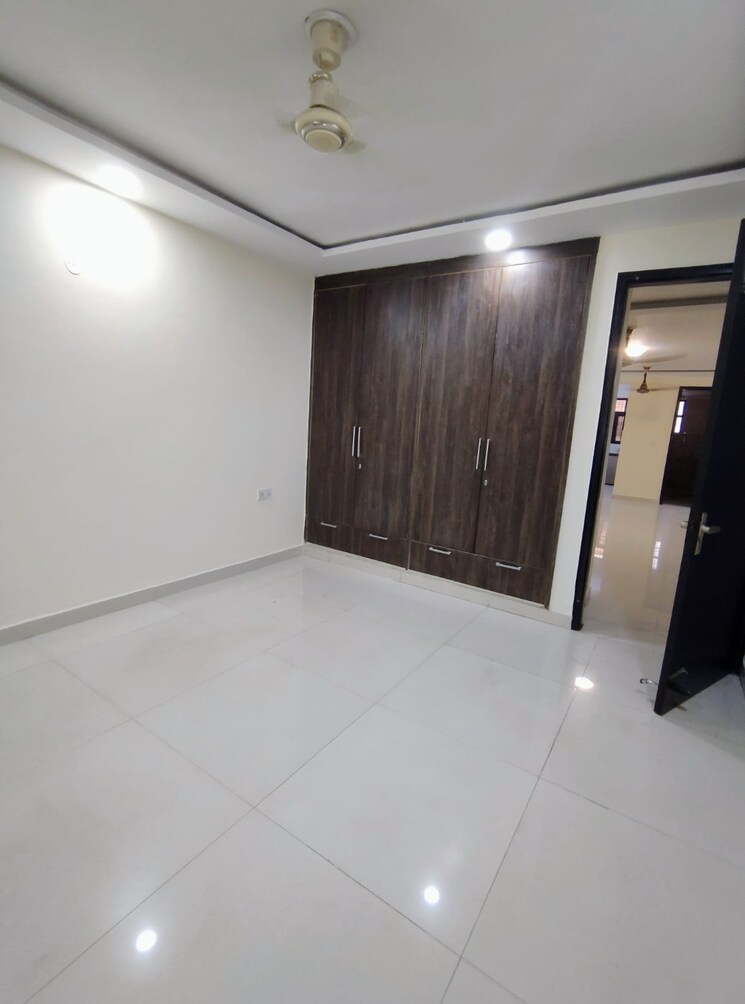 Room, green fields colony 4 Bedroom 2200 Sq.Ft. Builder Floor In Green Fields Colony Faridabad 8834275
