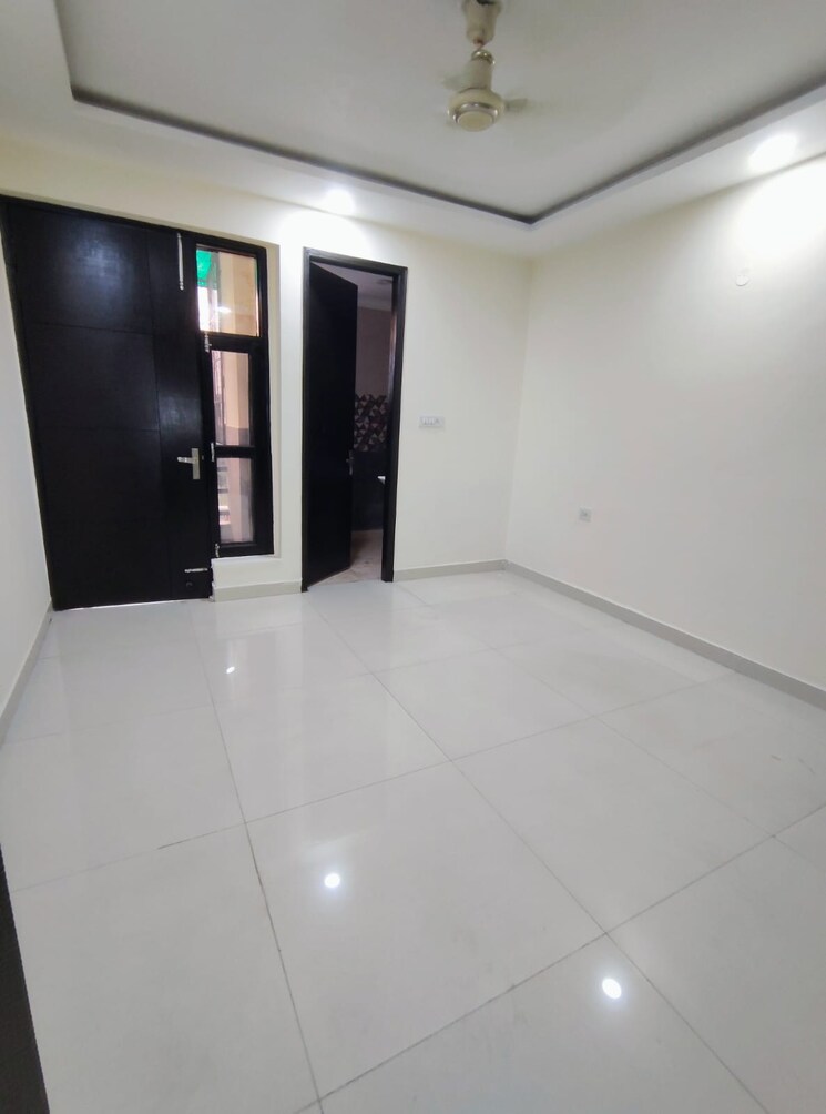 Room, green fields colony 4 Bedroom 2200 Sq.Ft. Builder Floor In Green Fields Colony Faridabad 8834275
