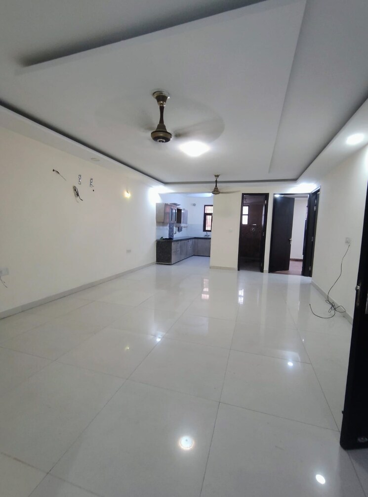Room, green fields colony 4 Bedroom 2200 Sq.Ft. Builder Floor In Green Fields Colony Faridabad 8834275