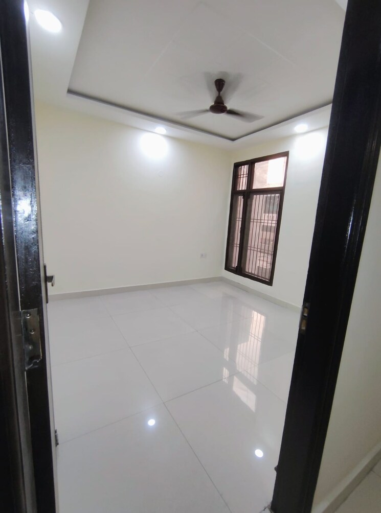 Room, green fields colony 4 Bedroom 2200 Sq.Ft. Builder Floor In Green Fields Colony Faridabad 8834275