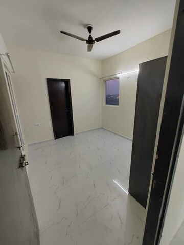 Room in 3 BHK Apartment at Pivotal Paradise, Sector 62 – for Rent