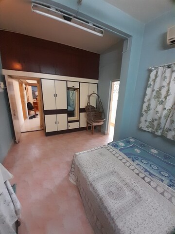 Bedroom in 2 BHK Apartment at Kumar Padmaja Apartment, Kothrud – for Rent