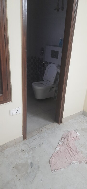Kitchen in 3 BHK Builder Floor at Eldeco Ananda, Sector 48 – for Rent