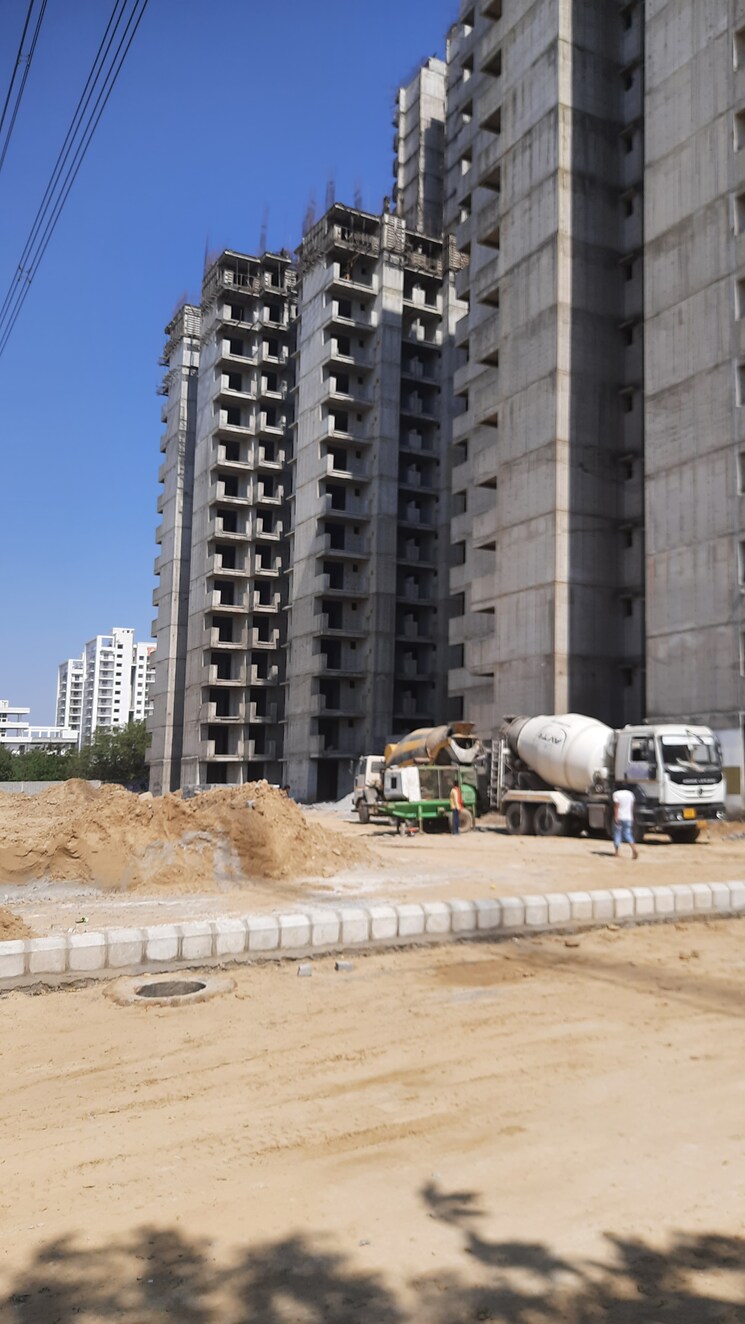 Exterior View, pareena-om-apartments 2 Bedroom 647 Sq.Ft. Apartment In Sector 112 Gurgaon 8834352