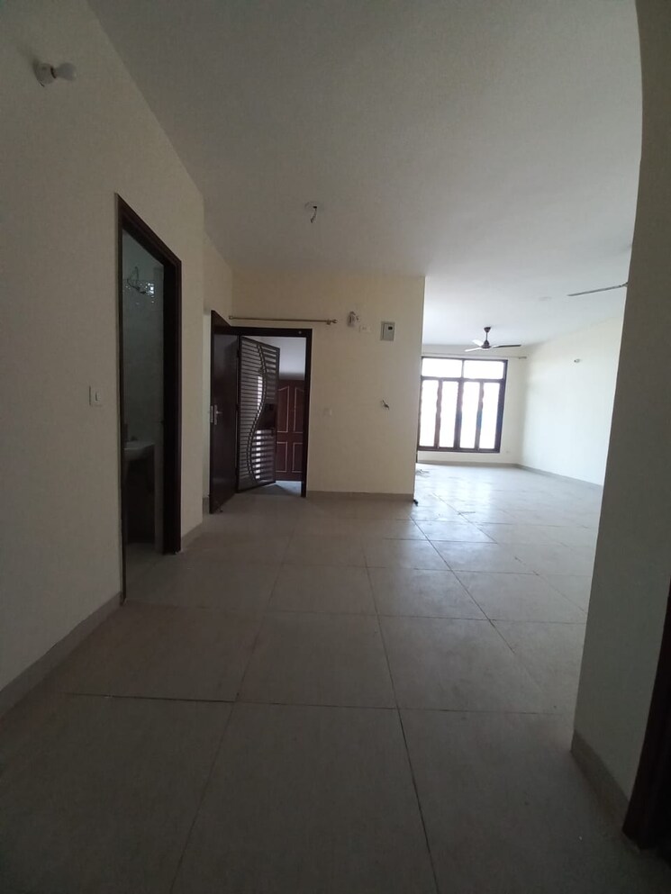 Room, wave-prime-floors 2.5 Bedroom 1255 Sq.Ft. Independent House In Wave City Ghaziabad 8834345